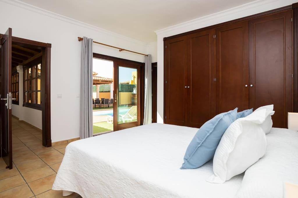 קורלחו Villa Helen - Heated Pool Wifi Smarttv Barbecue מראה חיצוני תמונה